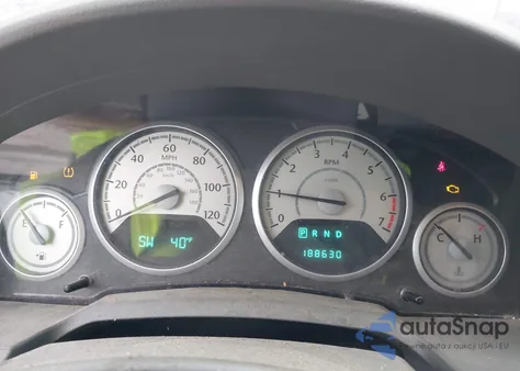 2010 Chrysler Town & Country Lx from USA, damaged, VIN 2A4RR4DE8AR309727